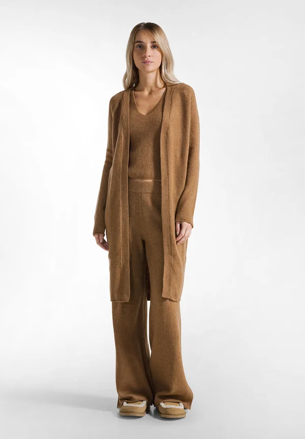 Strickjacke - brown