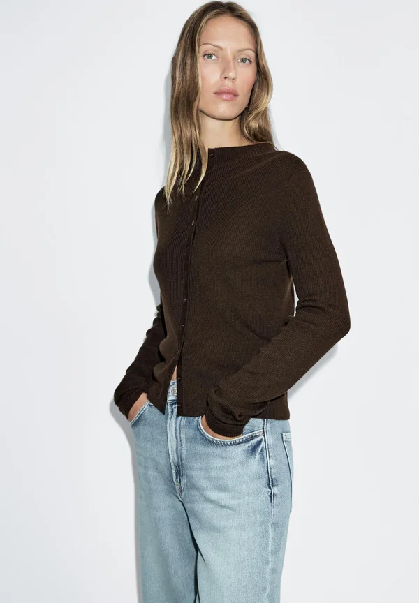 Strickjacke - brown