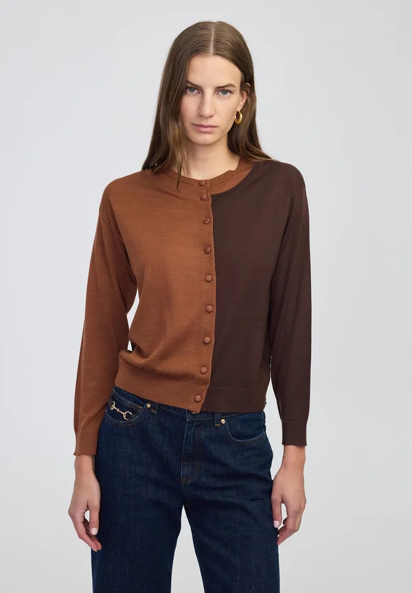 Strickjacke - brown