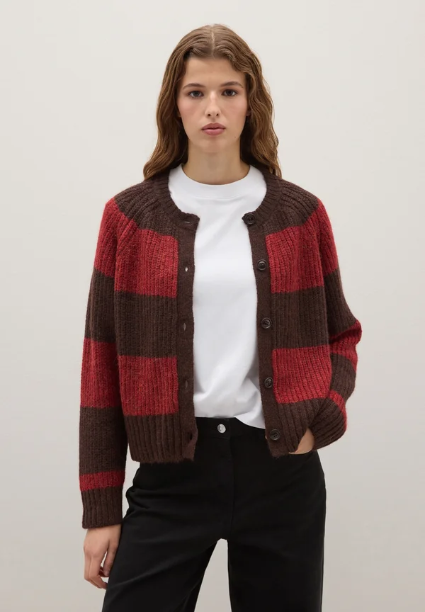 Strickjacke - brown/red