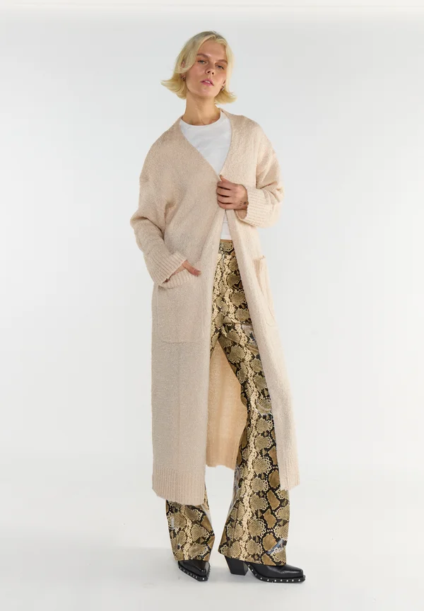 Strickjacke - dark cream