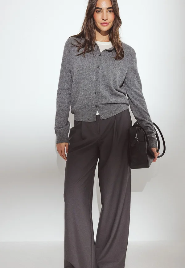 Strickjacke - grey
