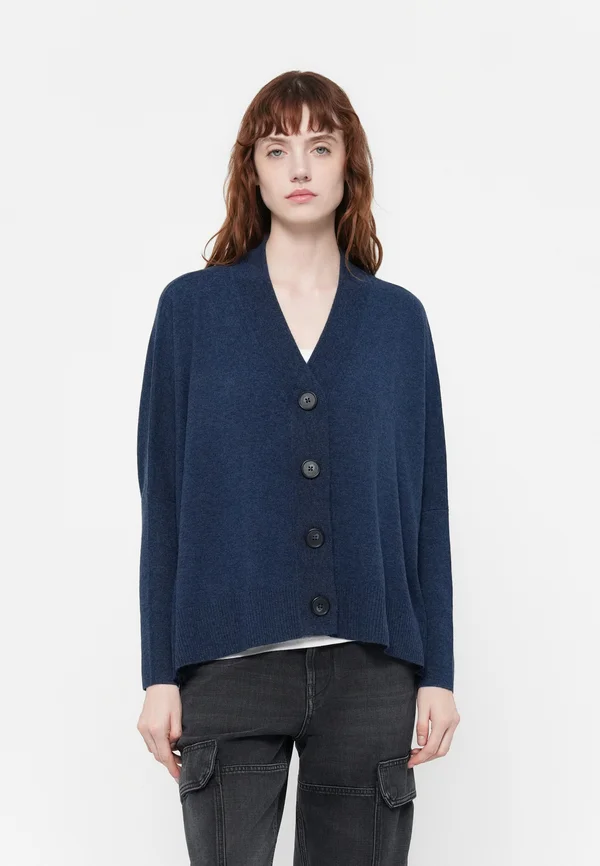 Strickjacke - night
