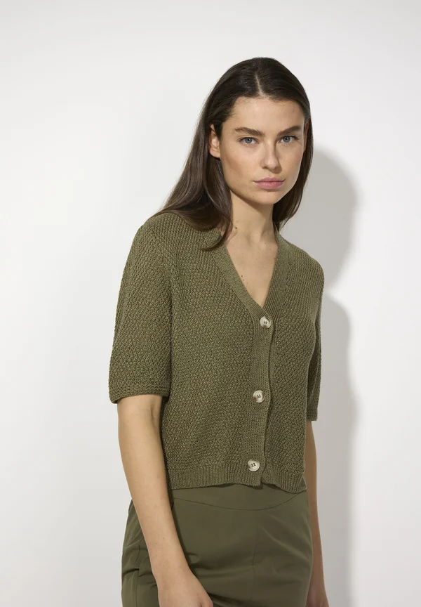 Strickjacke - oliv