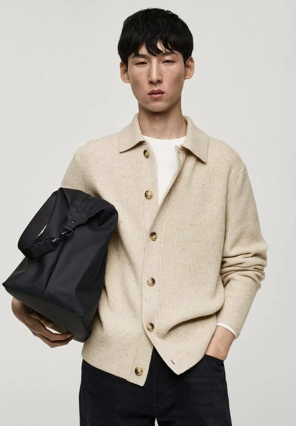 Strickjacke - sand