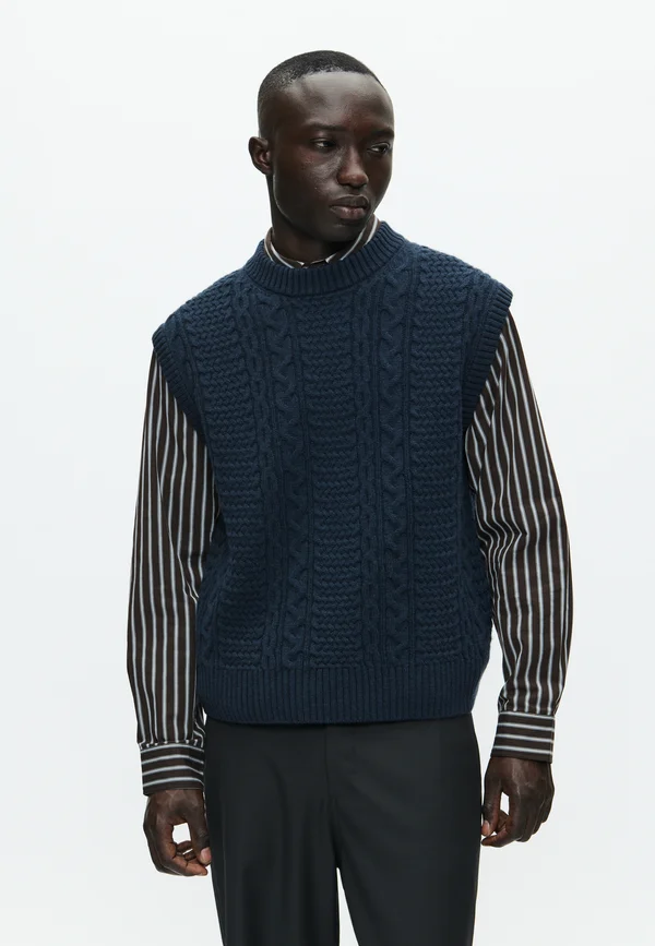 Strickpullover - salute