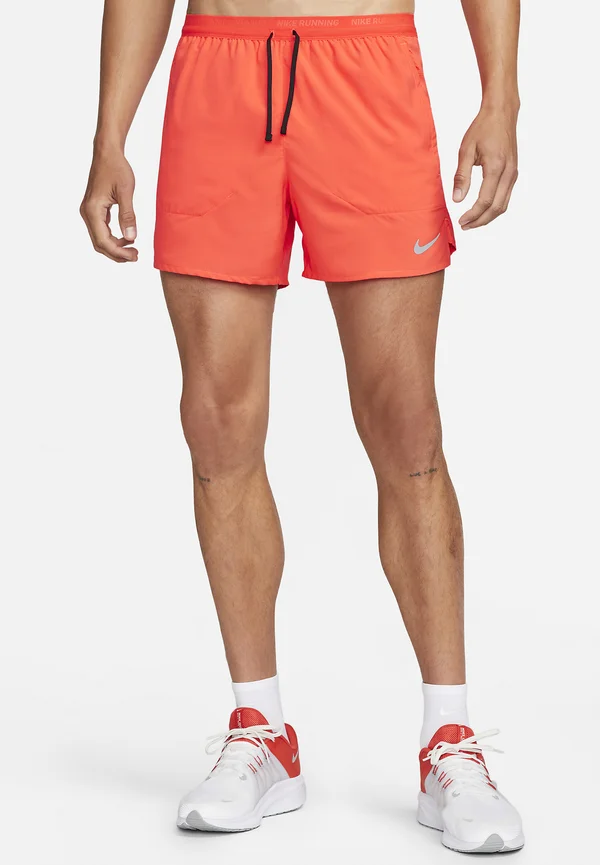 STRIDE - Kurze Sporthose - bright crimson black