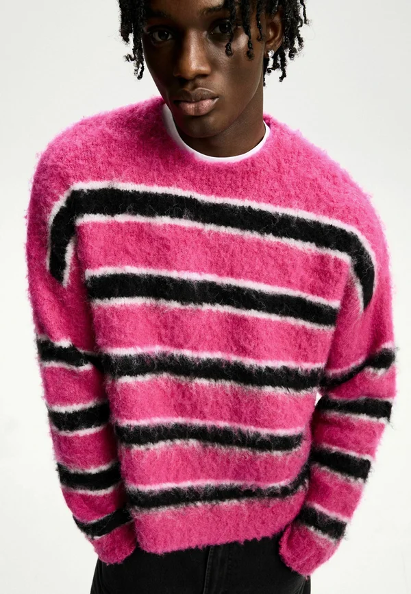 STRIPED BOXY FIT   - Strickpullover - light pink
