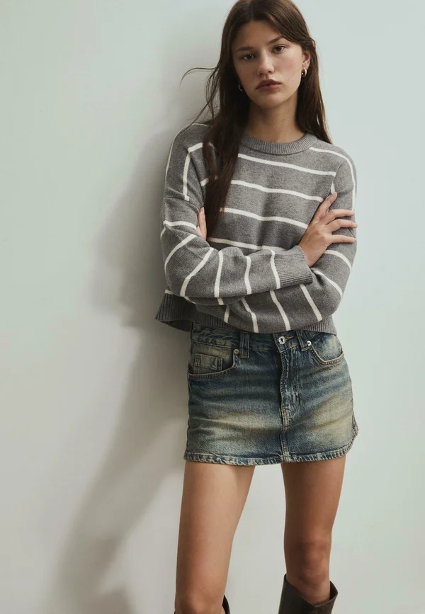 STRIPED CROPPED - Strickpullover - dark grey