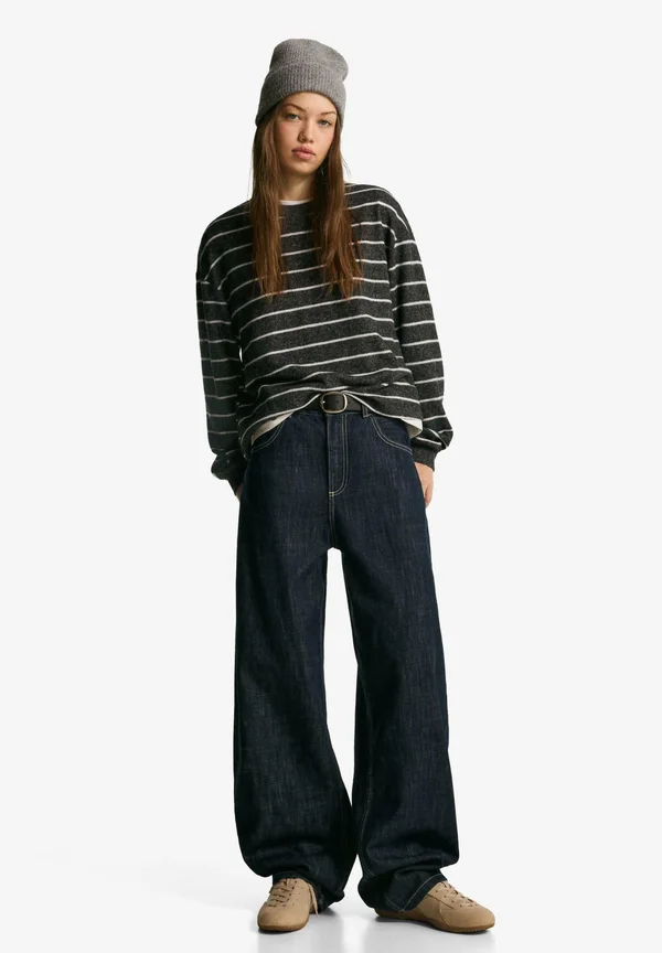 STRIPED - Strickpullover - grey