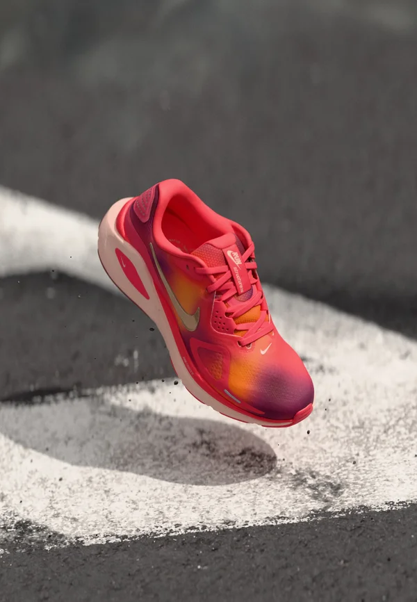 STRUCTURE 26 SE - Laufschuh Straße - ember glow/washed coral/sweet beet