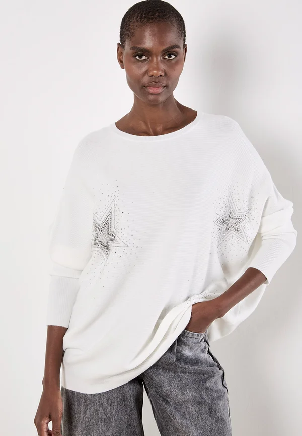 STUD STAR BATWING  - Strickpullover - white