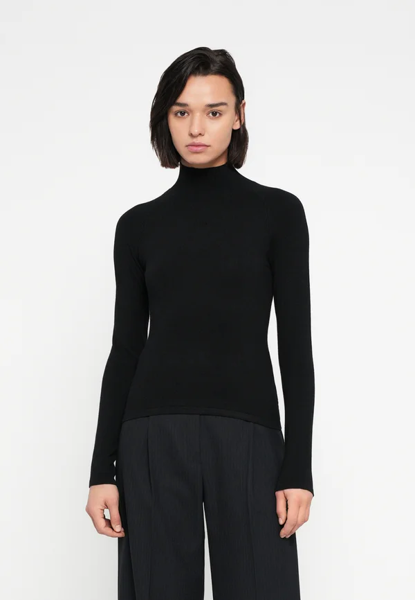 STUDIO JUSTINE - Strickpullover - black