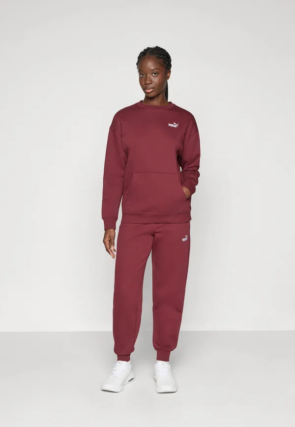 SUIT RELAXED SET - Jogginghose - ruby shimmer