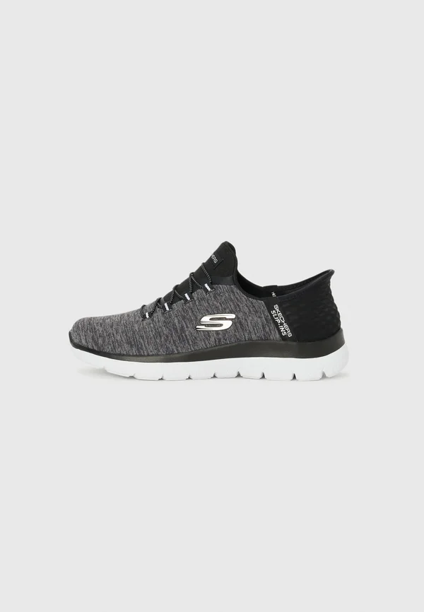 SUMMITS - Sneaker low - black/white