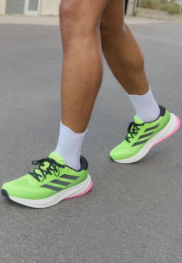 SUPERNOVA - Laufschuh Straße - lucid lemon/core black/footwear white