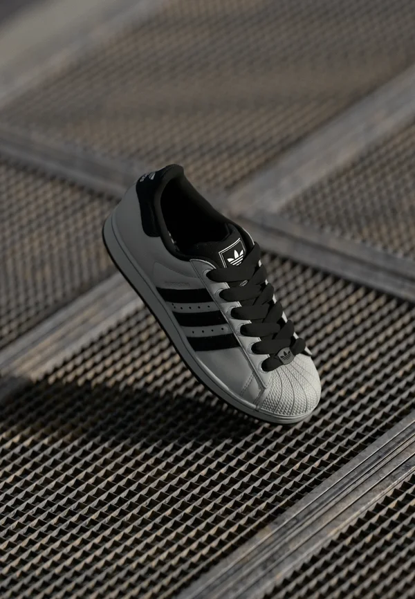SUPERSTAR II UNISEX - Sneaker low - grey two/core black/matte silver