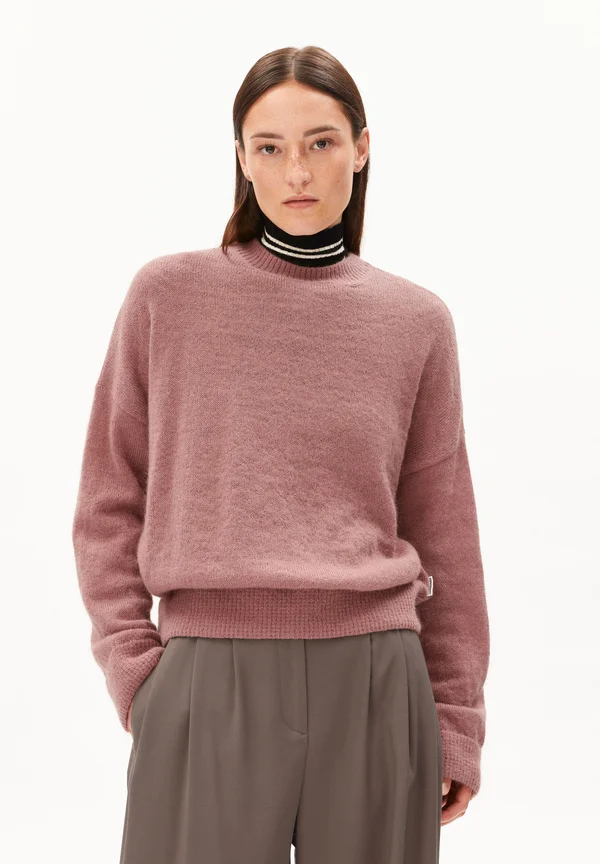 SURI INARIAAS - Strickpullover - light berry