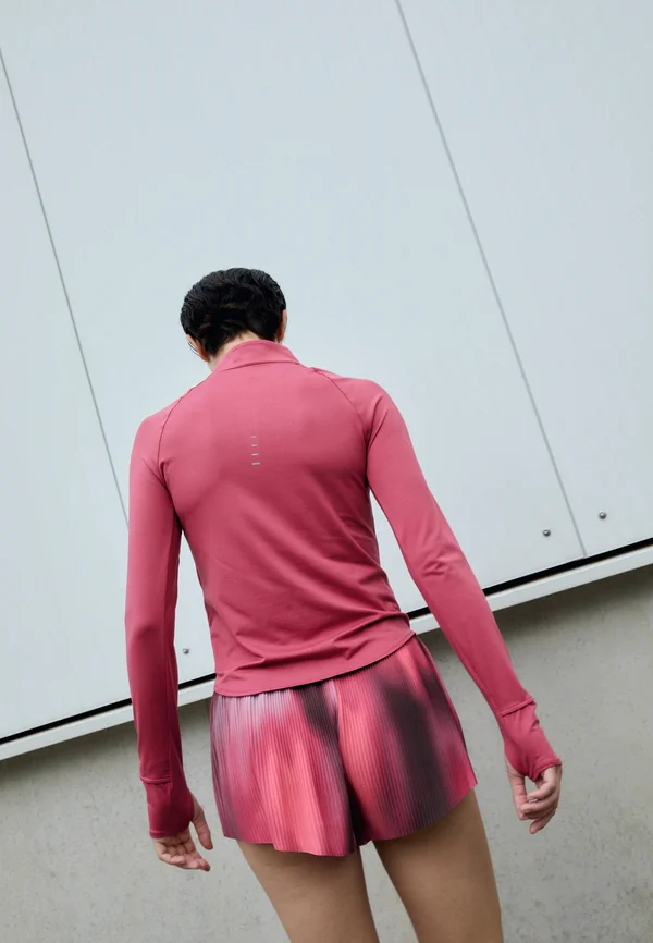 SWIFT - Langarmshirt - sweet beet/(reflective silv)