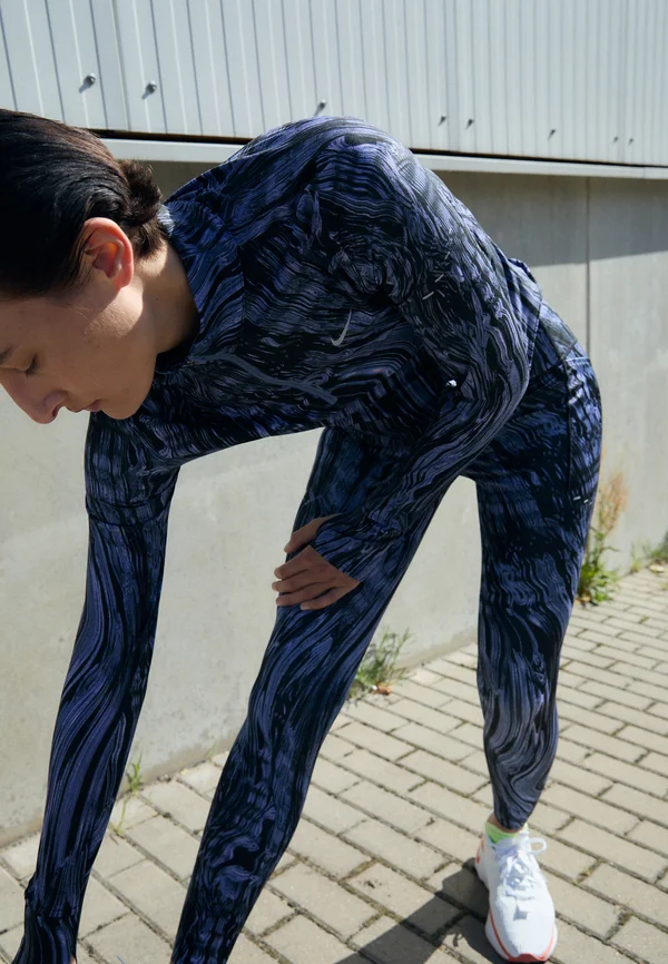 SWIFT - Langarmshirt - world indigo/reflective silver