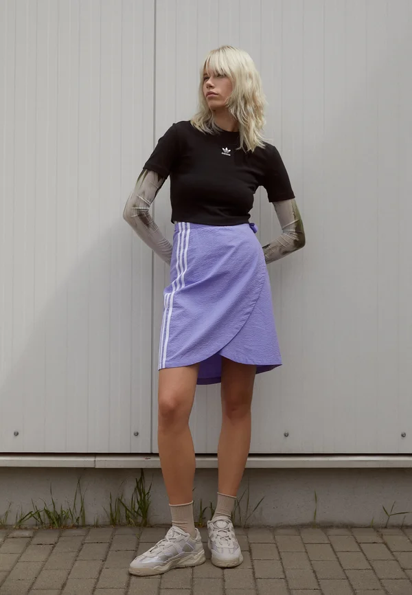 T-Shirt basic - black