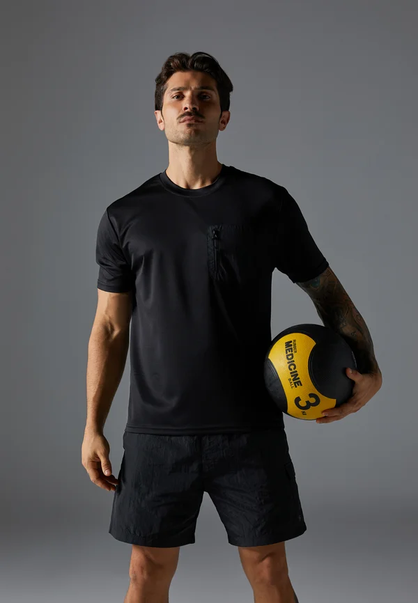 T-Shirt basic - black