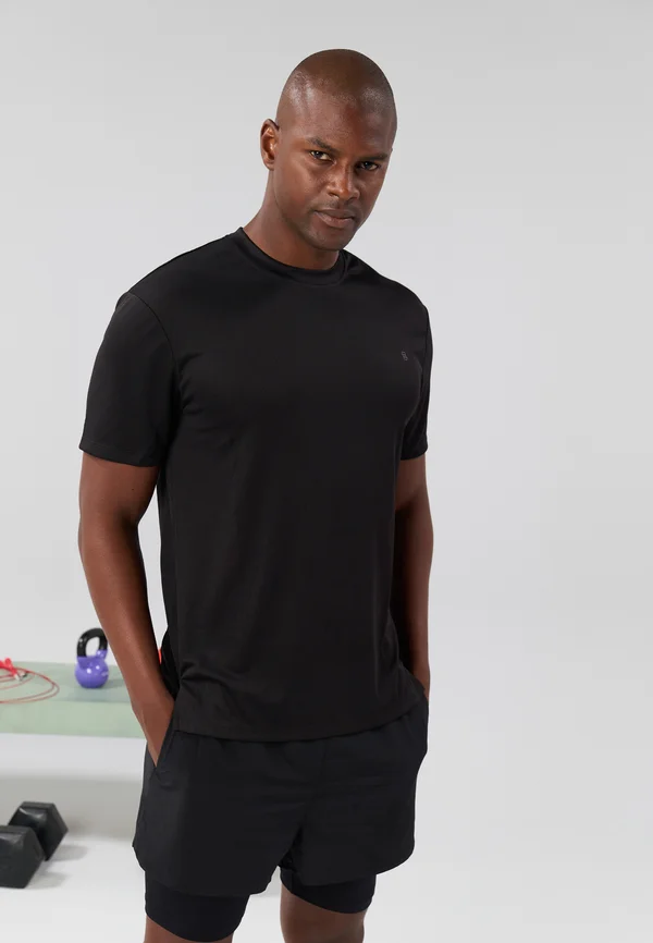 T-Shirt basic - black
