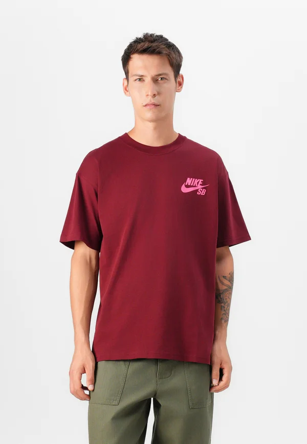 T-Shirt print - dark team red