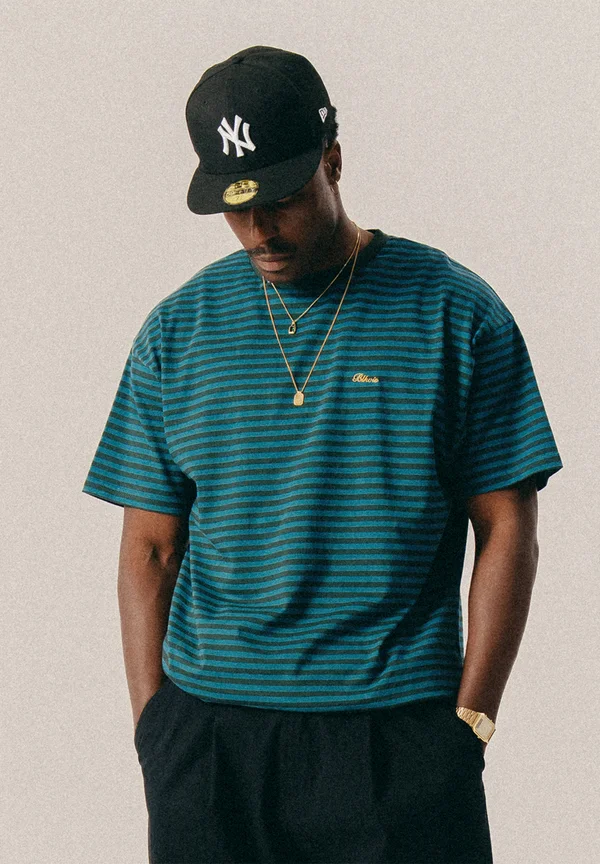 T-Shirt print - darkest spruce