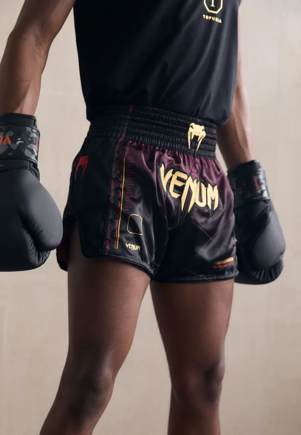 TACTICAL XT MUAY THAI SHORTS - Kurze Sporthose - black/burgundy/gold