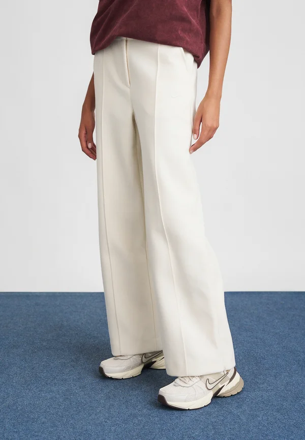 TAILORED - Jogginghose - pale ivory/sail