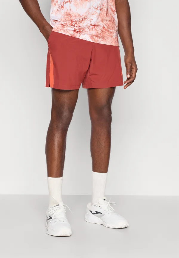 TECH IV SHORT - Kurze Sporthose - red ochre