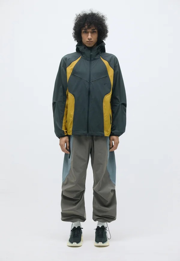 TECH JACKET - Windbreaker - anthracite/ochre/(black)