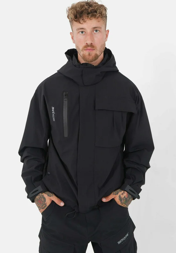 TECH - Leichte Jacke - black
