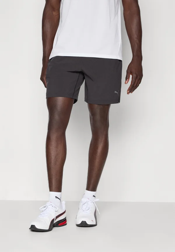 TECH TRAINING SHORT - Kurze Sporthose - black