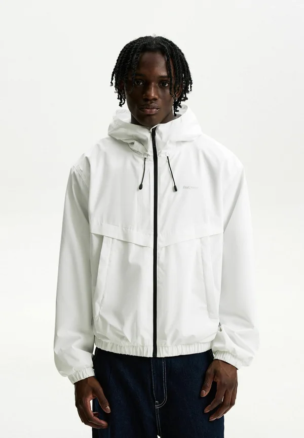 TECHNICAL WITH HOOD - Leichte Jacke - white