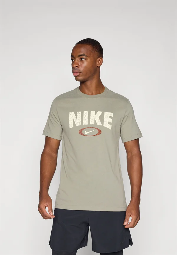 TEE NOVELTY - Sport T-Shirt - light army