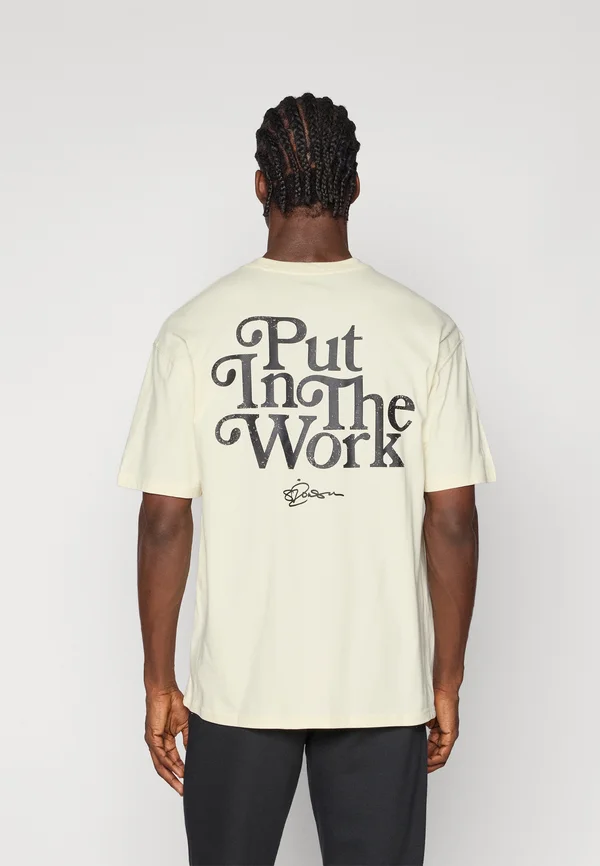TEE PUT IN WORK - Sport T-Shirt - coconut milk