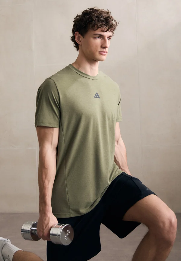 TEE - Sport T-Shirt - olive strata