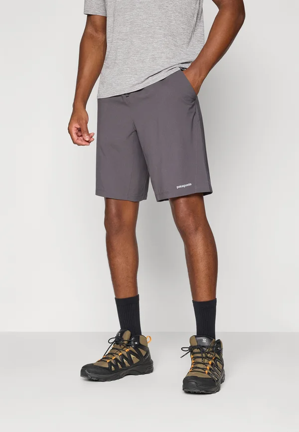 TERREBONNE - Outdoor Shorts - forge grey