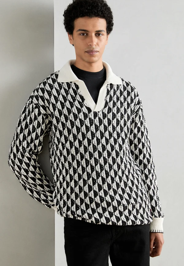 TEXTURED DROPPED SHOULDER LONG SLEEVE POLO - Strickpullover - white
