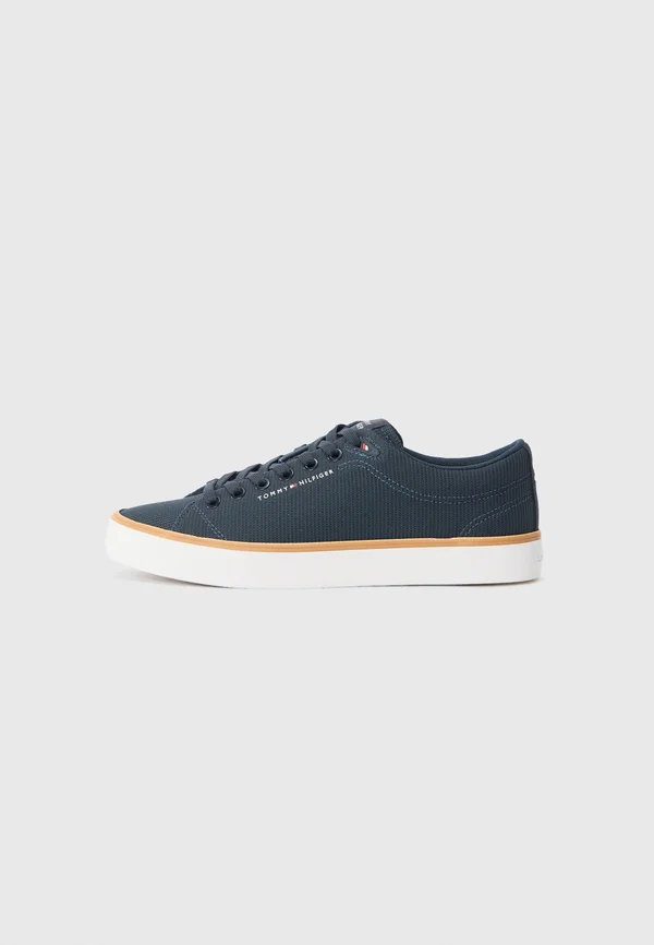 TH VULC CORE - Sneaker low - desert sky