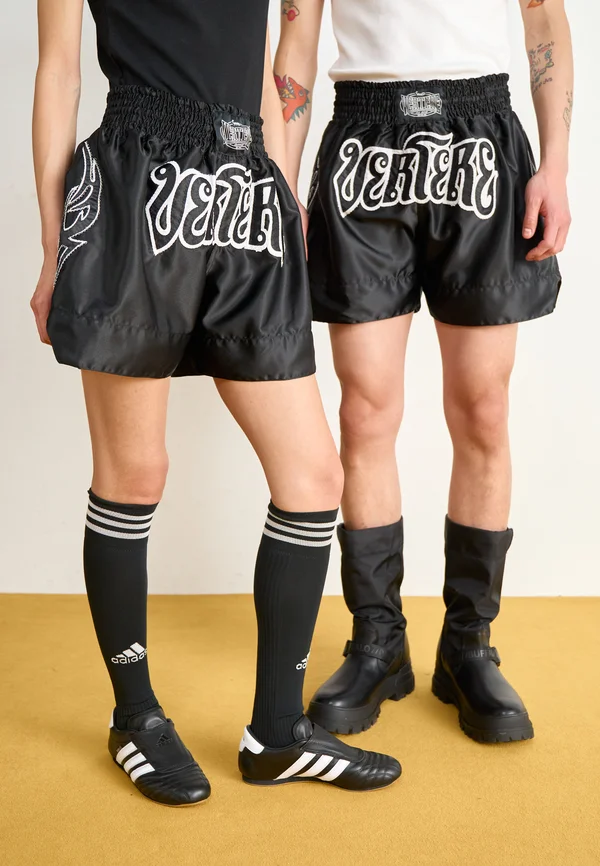 THAI BOXING UNISEX - Shorts - black