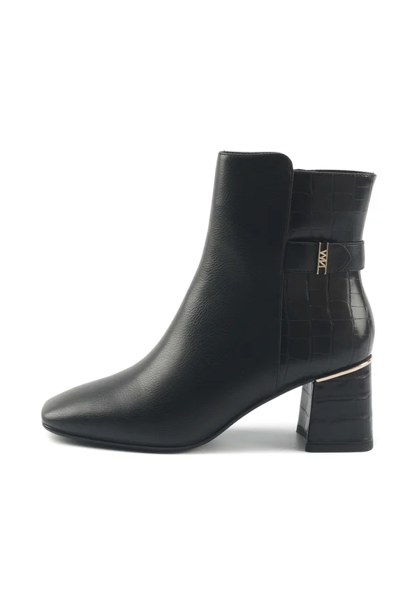 THASO - Ankle Boot - black