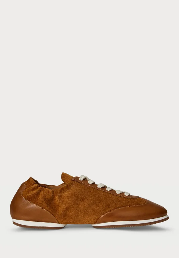 THE LEATHER SUEDE PONY BALLERINA SNEAKER - Sneaker low - rum