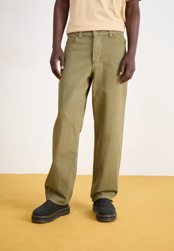 THOMASVILLE PANT - Jeans Relaxed Fit - military gr