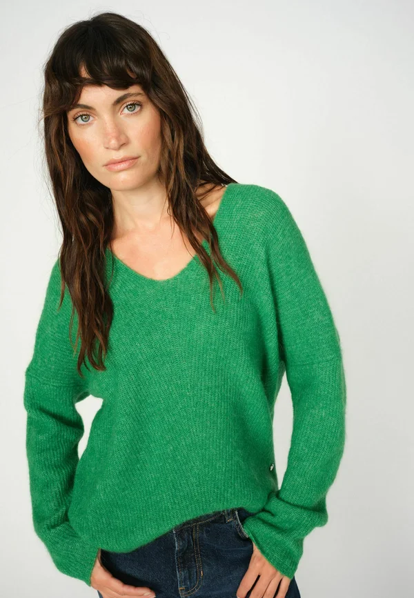 THORA V-NECK - Strickpullover - amazon