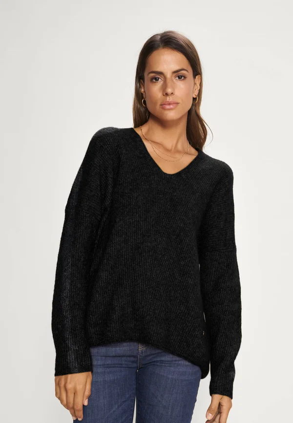 THORA V-NECK - Strickpullover - black