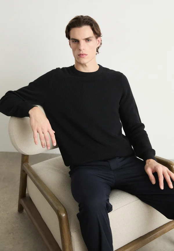 TIGHT EMIL - Strickpullover - black
