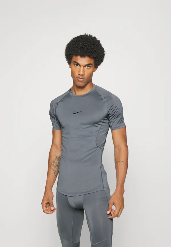 TIGHT - Sport T-Shirt - smoke grey/black